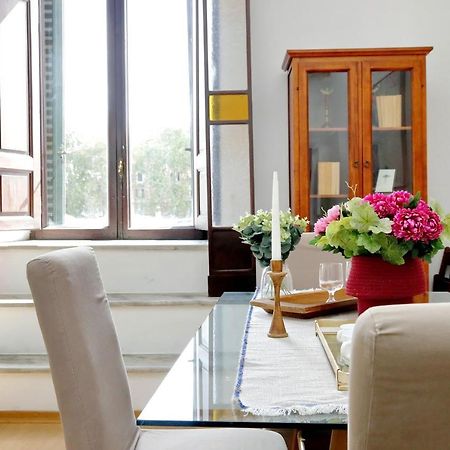 Cavour 2 Bedrooms Apartment Rome Bagian luar foto
