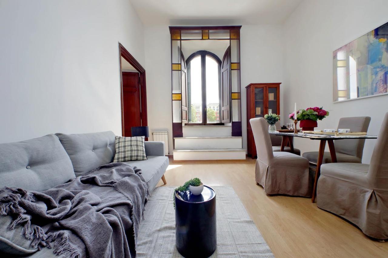 Cavour 2 Bedrooms Apartment Rome Bagian luar foto