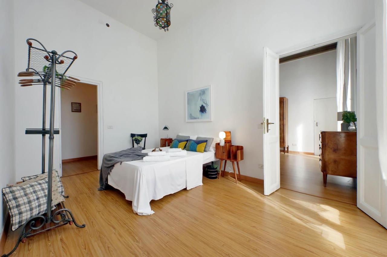 Cavour 2 Bedrooms Apartment Rome Bagian luar foto